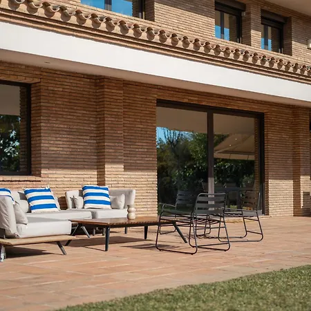 فيلة Beach By Olala Homes غافا